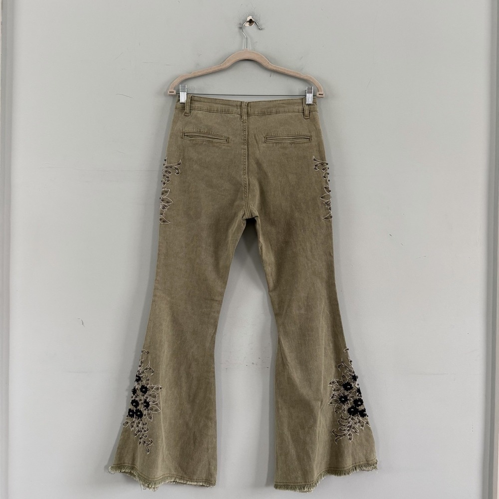 NWT POL Glamour Groove Floral‎ Embroidered Beaded Boho Green Flare Jeans - Picture 6 of 8